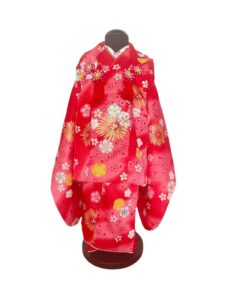 【七五三Girl女の子　3歳/5歳】猩々緋色（しょうじょうひいろ）のぼかし　 ねじり梅