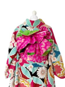 【振袖　FURISODE】空色　大胆な菊花と七宝