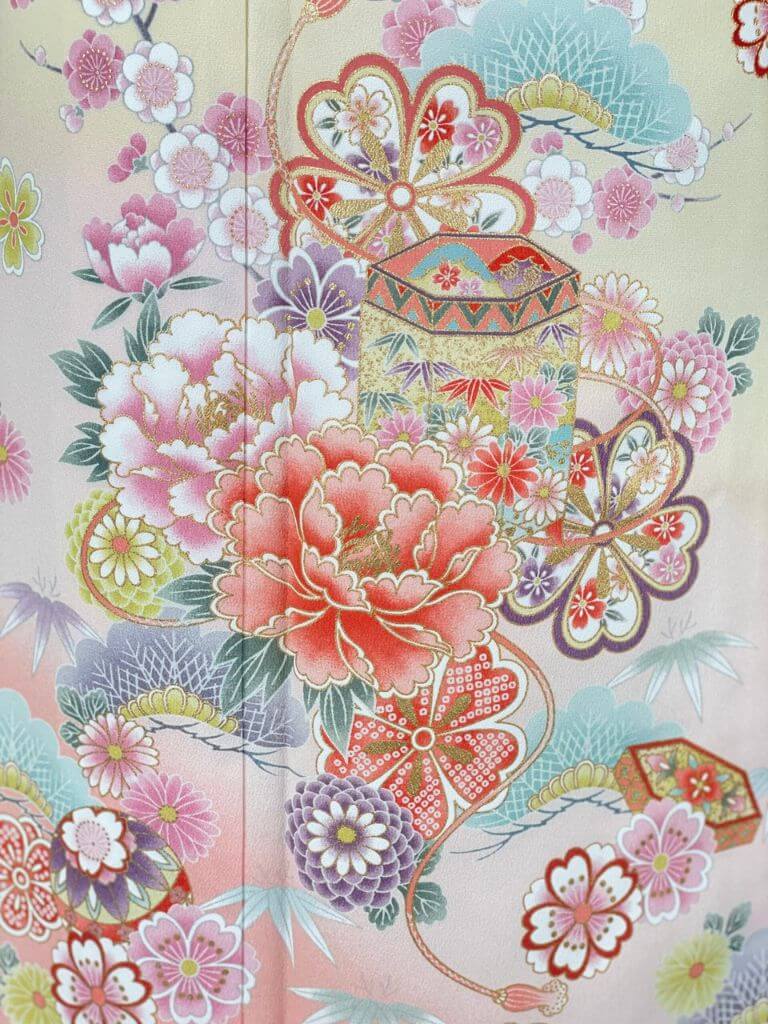 【訪問着　HOUMONGI】 クリーム色　桜に松竹梅　小さな秘密の小箱をそえて★ポリエステル袷