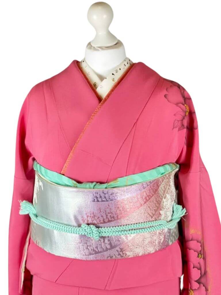 【訪問着　HOUMONGI】モダン着物　牡丹色（マゼンタピンク）　咲き誇る大輪の牡丹★正絹袷