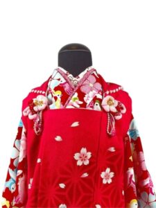 【七五三Girl女の子　3歳/5歳】 昭和レトロ　朱赤に遊ぶ 子すずめと子うさぎ