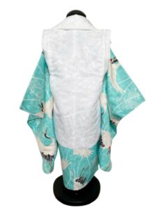 【七五三 3歳】 パステルブルーの蒼天に飛翔する鶴