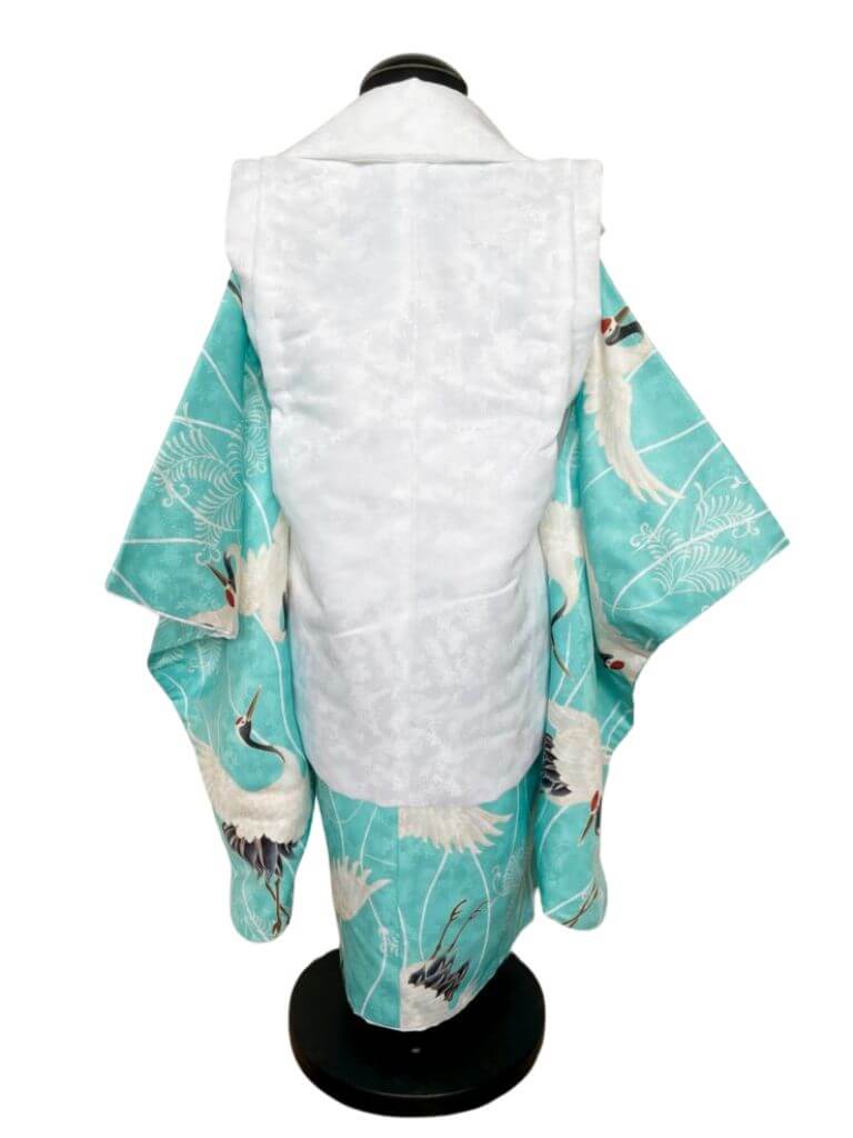 【七五三 3歳】 パステルブルーの蒼天に飛翔する鶴