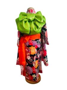 【七五三Girl女の子　7歳/5歳】　黒紅色（くろべにいろ）桜の宝石箱