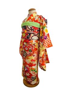 レトロきもの【七五三Girl女の子　7歳/5歳】　蜜柑色（みかんいろ）百花繚乱