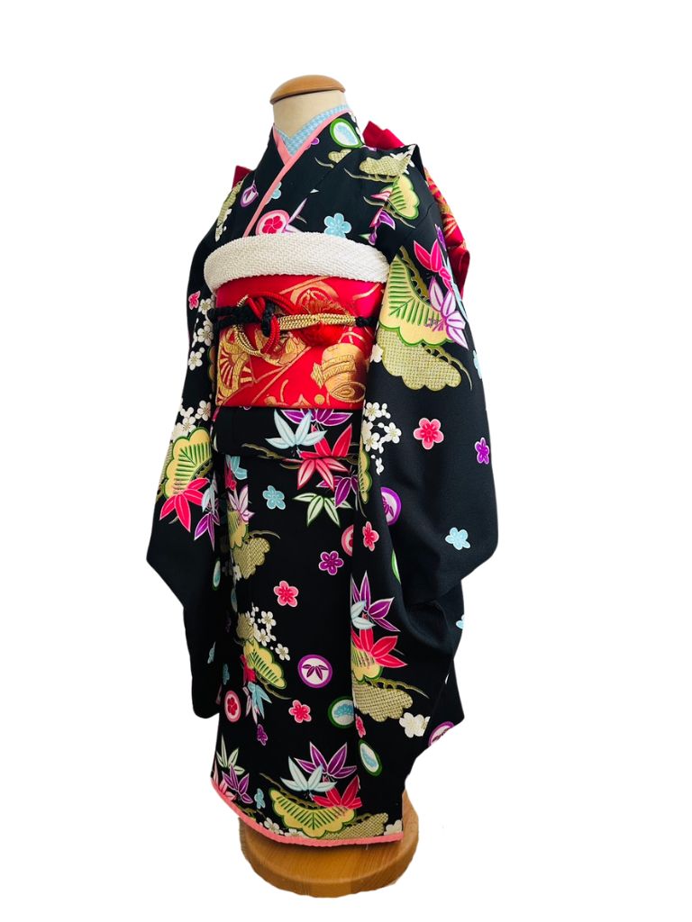 【七五三Girl女の子　7歳/5歳】　烏羽色（からすばいろ）幸せの松竹梅