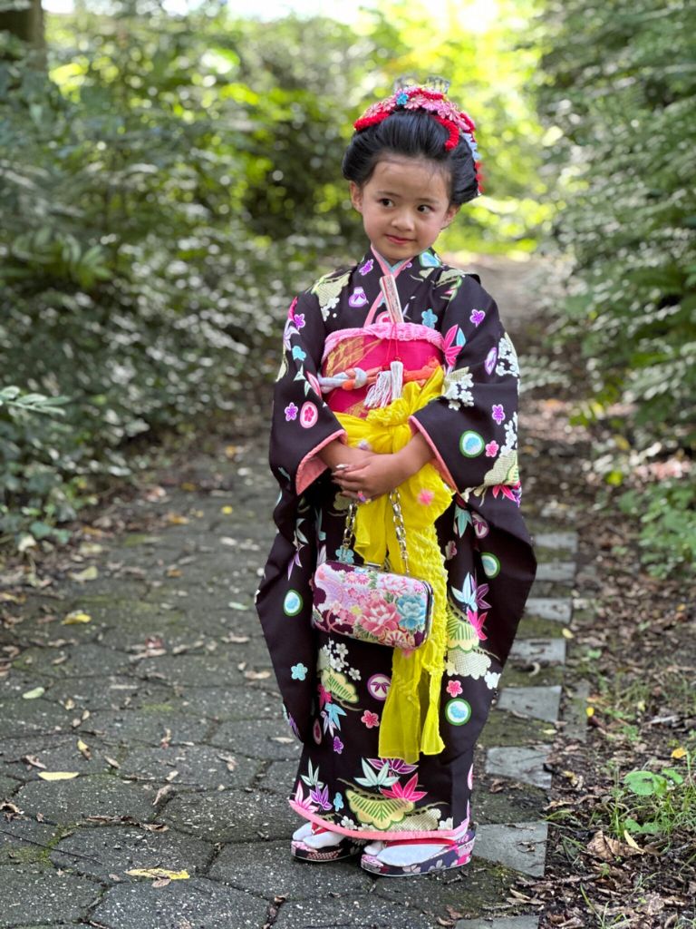 【七五三Girl女の子　7歳/5歳】　烏羽色（からすばいろ）幸せの松竹梅