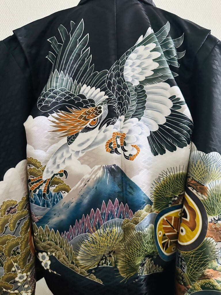 七五三五歳‼️豪華黒地に大谷選手柄兜鷹凛々しい‼️金蘭袴高級煌びやか 七五三五歳‼️豪華黒地に大谷選手柄兜鷹凛々しい