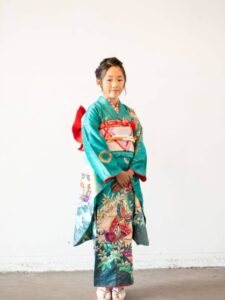 【七五三Girl女の子　7歳/5歳】　納戸色（なんどいろ）蝶の舞