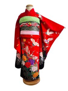 【七五三Girl女の子　7歳/5歳】　紅色（べにいろ）咲き誇る薔薇と夫婦鶴