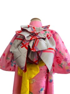 【七五三Girl女の子　7歳/5歳】ピンク色　薔薇と蝶のロマンティック