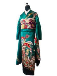 【正絹振袖　FURISODE】深緑（ふかみどり）絢爛の御所車と藤