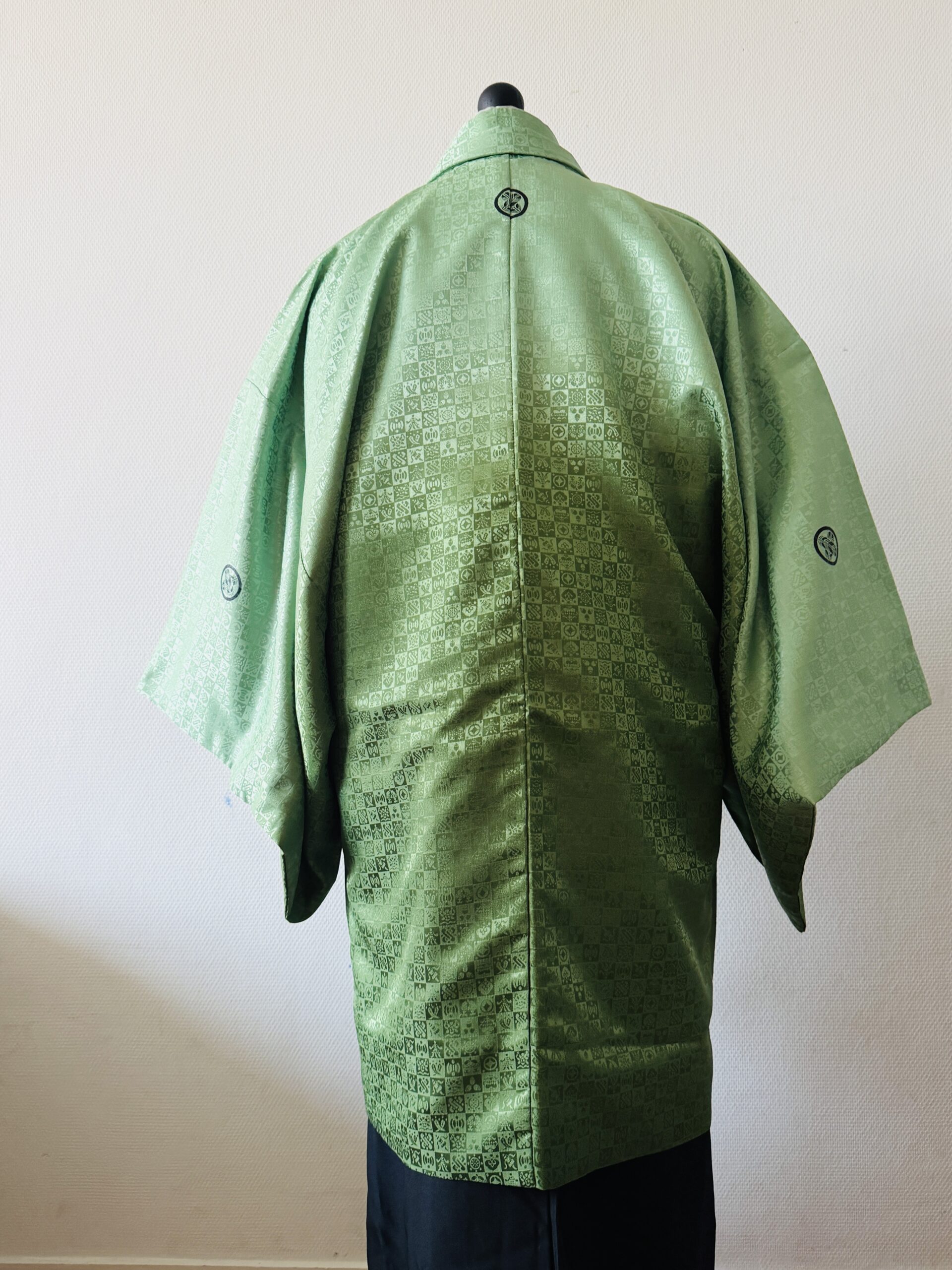 【男性紋付】緑ぼかし紋付・濡羽（ぬれば）色の袴