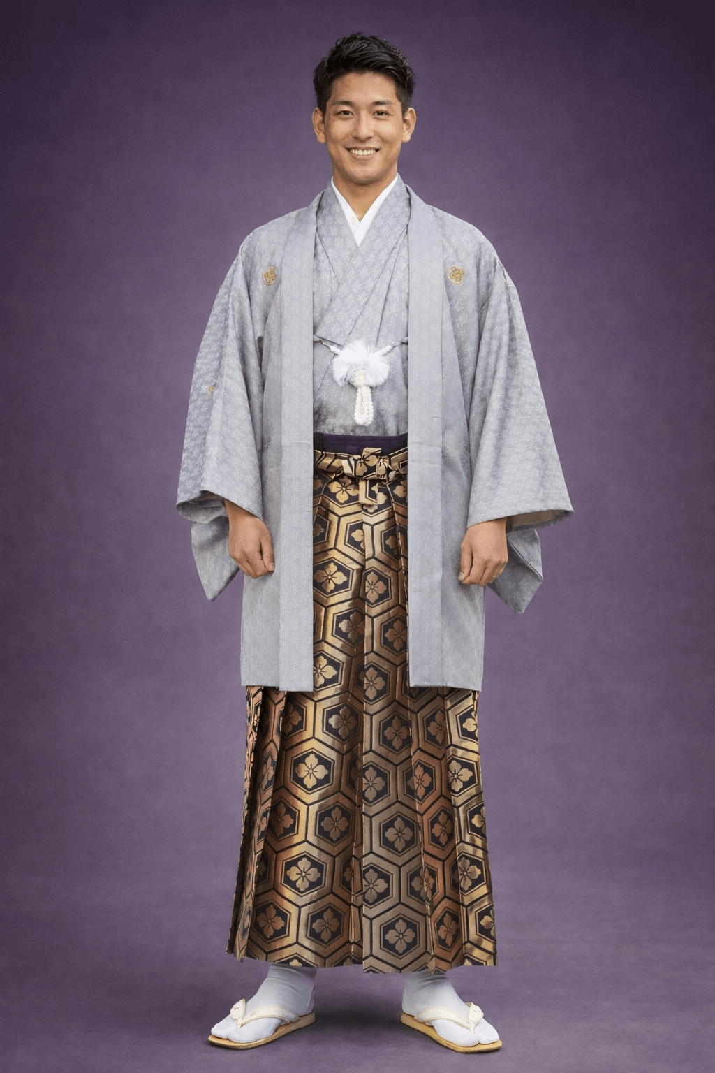 【男性紋付】薄墨色に金の紋付・ゴールド花菱の袴